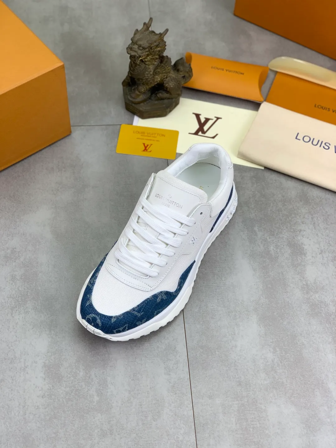 Men's men's shoes P680 new style 💶[LOUIS VUITTON] (original order) new style 🍀LV Louis Vuitton * - top version of LV classic trendy shoes! Use imported original cowhide and water-dyed cowhide lining. The latest original wear-resistant TPU combination outsole! High quality products! Multiple colors available, code number: 38-44 (45 46 customized)